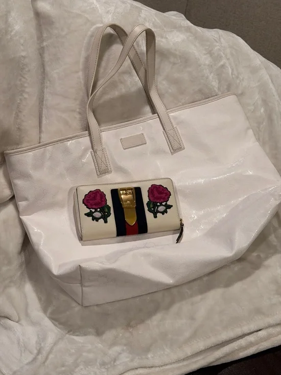 Gucci White GG Canvas Tote + Sylvie Floral Wallet Matching Set - Picture 2 of 5